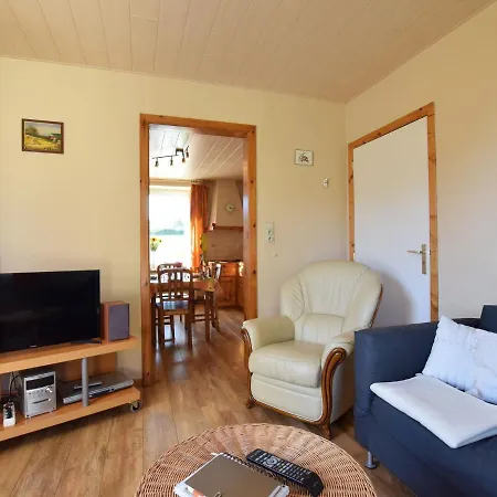 Cozy Near The Forest In Bovigny 度假居